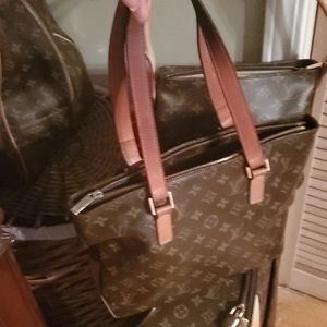 Louis vuitton bag